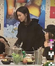 网红自拍吃瓜视频大全,趣味横生的视觉盛宴  第2张