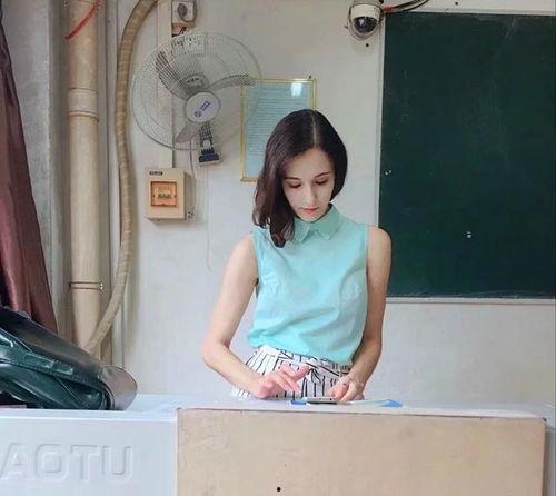 河南妞吃瓜视频,揭秘网络热点的背后故事 第2张 河南妞吃瓜视频,揭秘网络热点的背后故事 第2张