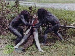 恐怖吃瓜视频恐怖大牙怪,恐怖大牙怪吃瓜视频背后的惊悚真相