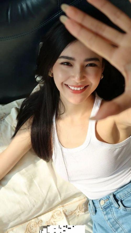 阿紫吃瓜视频,揭秘娱乐圈幕后故事 第3张 阿紫吃瓜视频,揭秘娱乐圈幕后故事 第3张