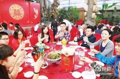 怀化吃瓜婚礼事件视频大全,一场闹剧引发的全民热议 第3张 怀化吃瓜婚礼事件视频大全,一场闹剧引发的全民热议 第3张