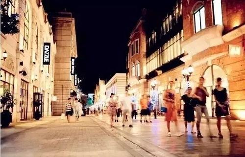 武汉汉街吃瓜视频曝光,揭秘武汉街头美食风云  第3张