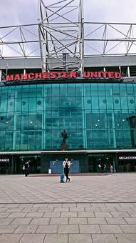 曼联吃瓜的视频,一场吃瓜视频引发的舆论风暴 第3张 曼联吃瓜的视频,一场吃瓜视频引发的舆论风暴 第3张