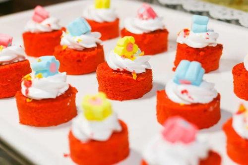 水东街酒店吃瓜视频曝光,揭秘酒店内部惊人一幕  第3张