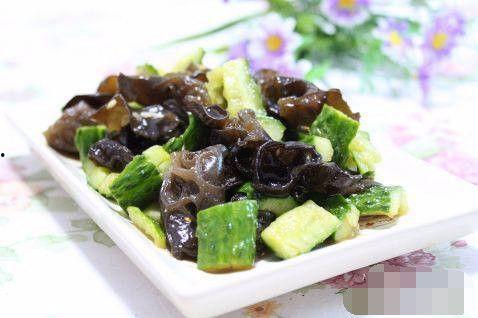 瓜木耳能炒鱼块吃吗视频,创意家常菜新尝试  第2张