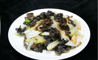 瓜木耳能炒鱼块吃吗视频,创意家常菜新尝试  第3张