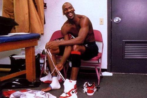 耐克吃瓜事件是真的吗视频,真相揭秘与视频回顾 第3张 耐克吃瓜事件是真的吗视频,真相揭秘与视频回顾 第3张