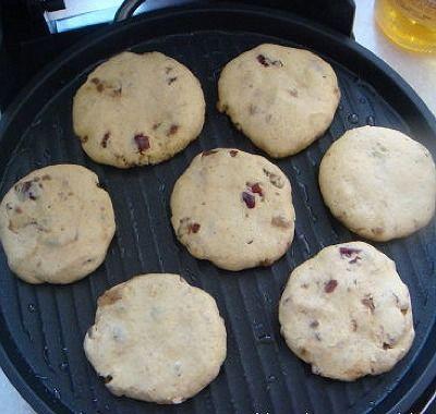 吊瓜饼子怎么吃视频,家常美味,简单易学的传统小吃制作教程 第3张 吊瓜饼子怎么吃视频,家常美味,简单易学的传统小吃制作教程 第3张