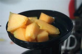 哈密瓜小孩吃的做法视频  第3张
