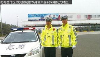 出车祸吃瓜群众视频,吃瓜群众视频记录惊险瞬间  第3张